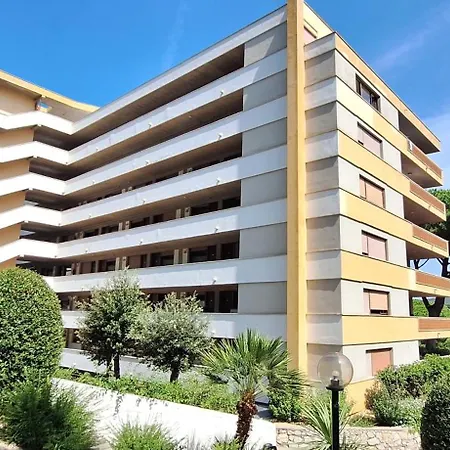 Elba Holidays - Napoleon بروكيو