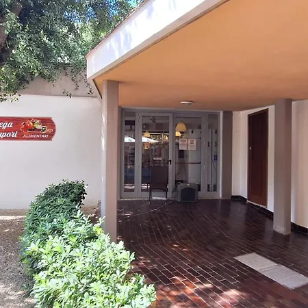 Elba Holidays - Napoleon * بروكيو
